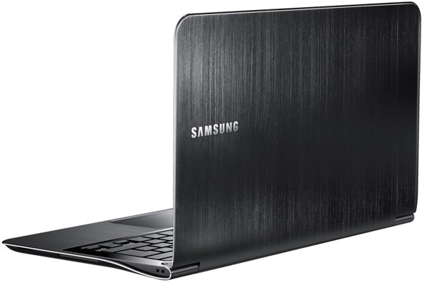 Samsung 9: яростная атака на MacBook Air (видео)-3