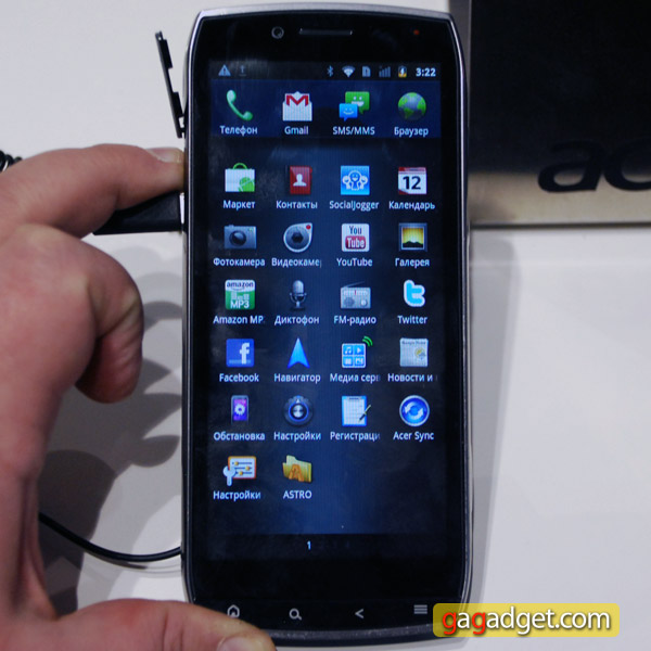 MWC 2011: Android-смартфоны Acer Iconia Smart, beTouch E210 и Liquid Mini своими глазами (видео)-2