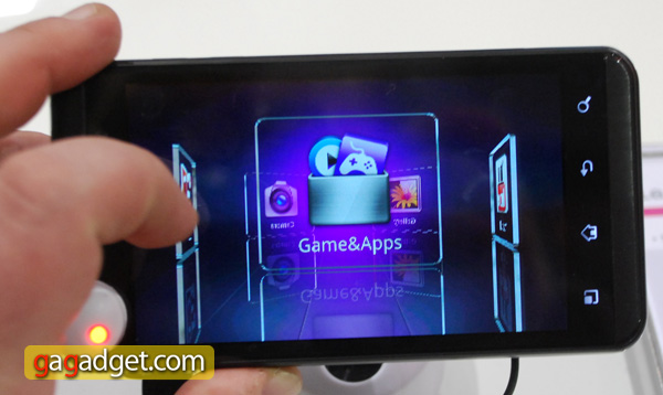 MWC 2011: Android-смартфон LG Optimus 3D своими глазами-10