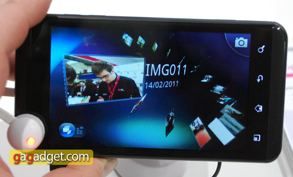MWC 2011: Android-смартфон LG Optimus 3D своими глазами-12