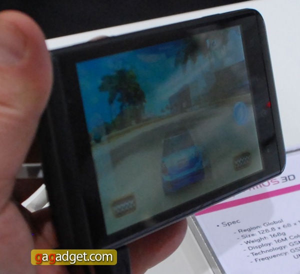 MWC 2011: Android-смартфон LG Optimus 3D своими глазами-15