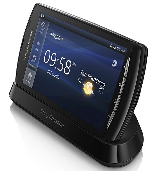 Sony Ericsson DK300: докинговая станция для XPERIA Play