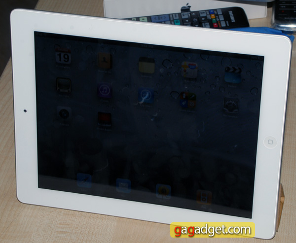Планшет Apple iPad 2 своими глазами: фоторепортаж-25