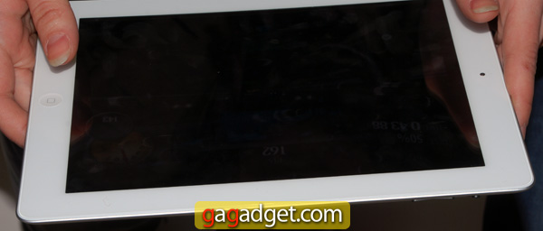 Планшет Apple iPad 2 своими глазами: фоторепортаж-29