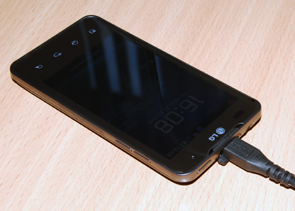 Деление ядра: подробный обзор Android-смартфона LG Optimus 2X-14