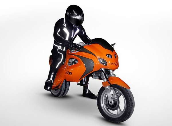 Uno III: трехколесный мотоцикл-трансформер (видео)-2
