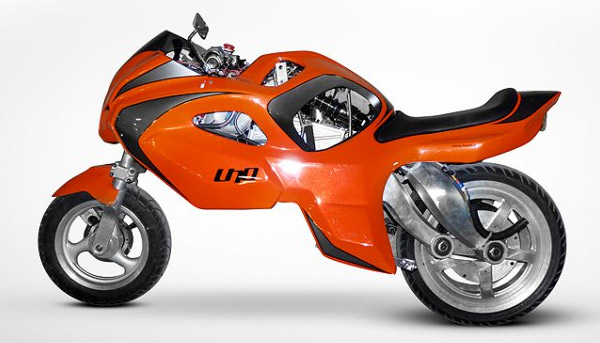 Uno III: трехколесный мотоцикл-трансформер (видео)-3