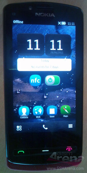 Шпионские фото Nokia 700 на Symbian Belle