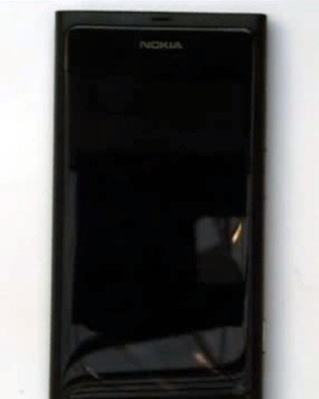 Первые фото смартфона Nokia на Windows Phone 7-3