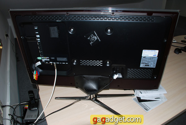 Видеообзор 3D-телевизора Samsung UE40D7000 с пакетом SmartTV-23