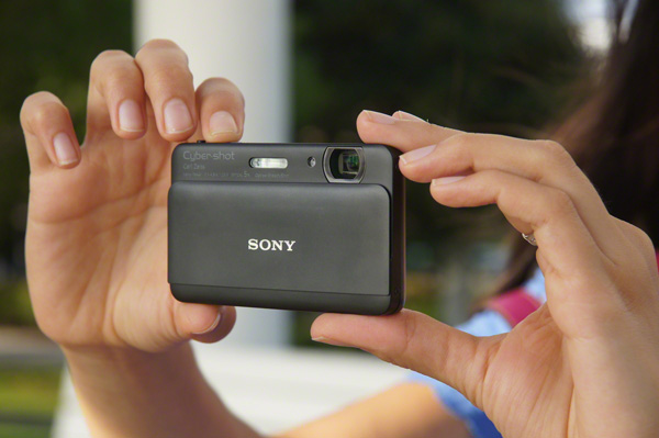 Sony TX55 и WX30: крохотные камеры с пятикратным зумом-8