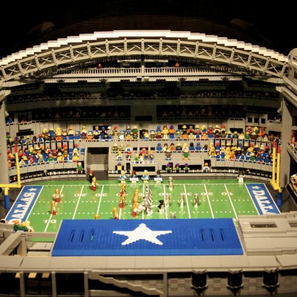 Стадионы будущего: главные спортивные площадки EURO 2012 из конструктора LEGO