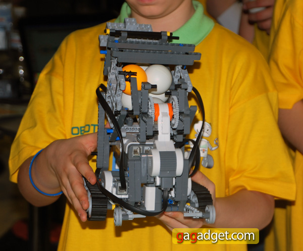 Фоторепортаж с фестиваля робототехники Robotica 2012-12
