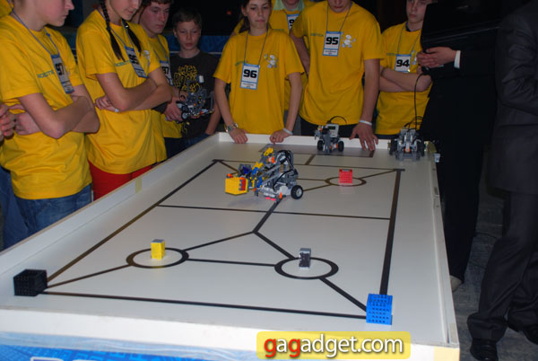 Фоторепортаж с фестиваля робототехники Robotica 2012-24