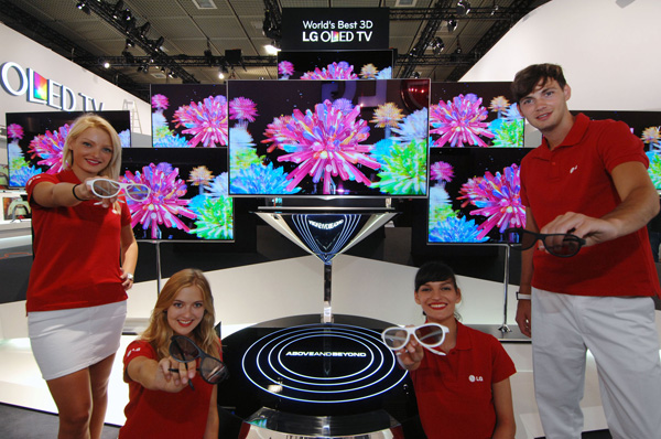 LG представила на IFA 2012 55-дюймовые OLED-панели толщиной 4 миллиметра