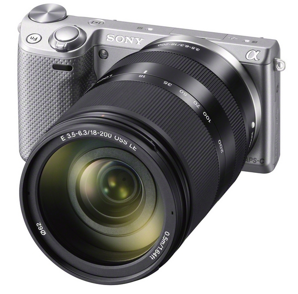 Sony NEX-5R: гибридная камера с Wi-Fi и поворотным дисплеем