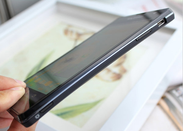 Утечка Android-смартфона Sony Xperia LT29i: 4.6 дюйма, HD-экран и 13-мегапиксельная камера-4