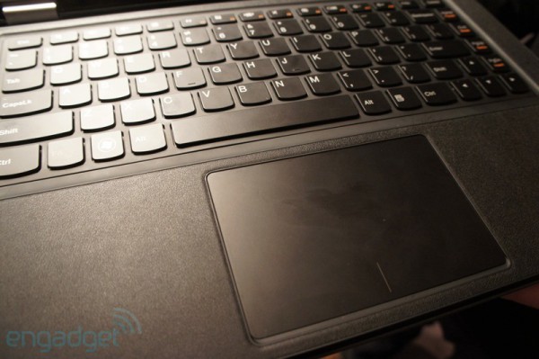 Занятия йогой с гибридом ноутбука и планшета Lenovo IdeaPad Yoga на Windows 8-10