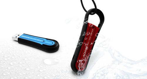 ADATA S107: USB-флешка, поддерживающая USB 3.0 и не боящаяся воды и ударов