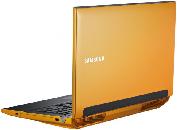 Геймерский ноутбук Samsung Series 7 700G7A стал желтым