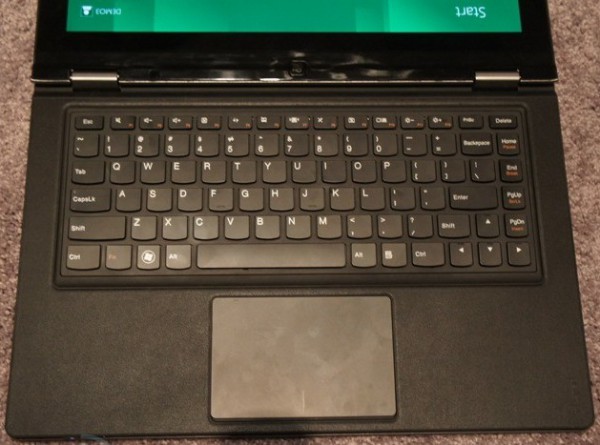 Занятия йогой с гибридом ноутбука и планшета Lenovo IdeaPad Yoga на Windows 8-9