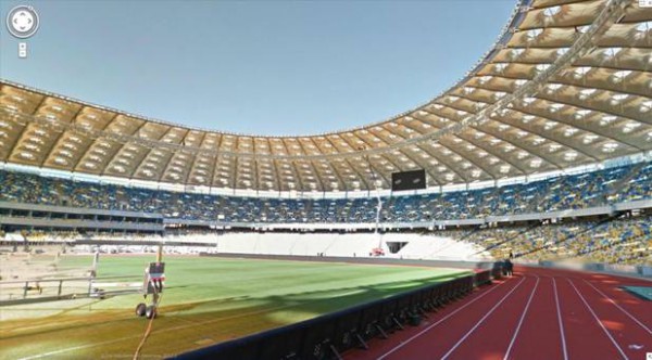 Google Street View предлагает "посетить" все стадионы Евро-2012 в Украине и Польше-2