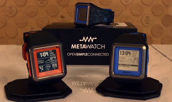 MetaWatch STRATA: водонепроницаемые умные часы для iOS и Android-2