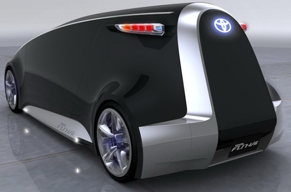 Концепт электромобиля Toyota Fun-Vii с кузовными панелями-экранами-4