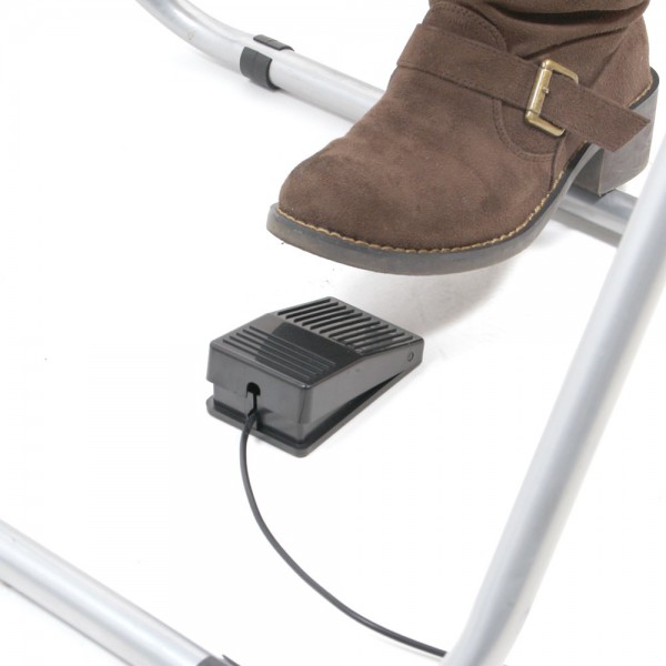 Thanko предлагает USB-свитч для ног 