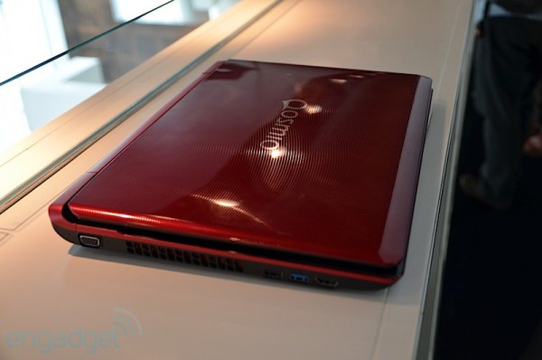 Toshiba Qosmio F750 3D — первый ноутбук с автостереоскопическим экраном — появится в августе -3