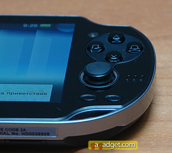 Живет играючи: обзор портативной игровой консоли Sony PlayStation Vita  -5