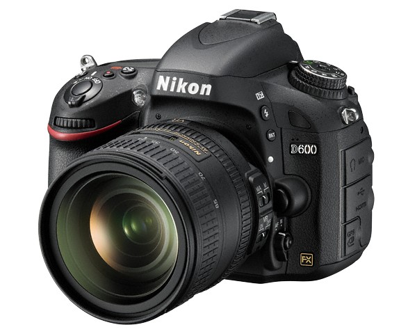Гора с плеч: лёгкая и компактная полнокадровая зеркалка Nikon D600-2