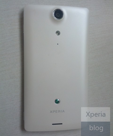 Шпионские фото: смартфон Sony Xperia GX с 4.55" экраном и камерой на 13 МП-3