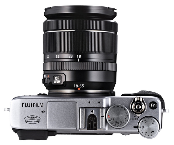 Названы украинские цены на фотокамеры Fujifilm X-E1 и XF1-5