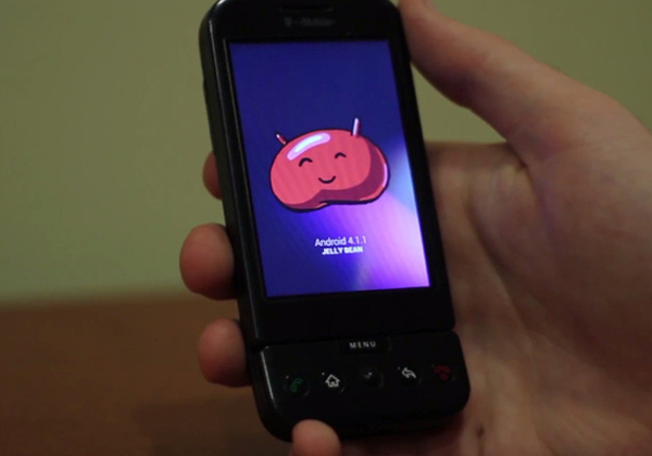 Видео дня: Android 4.1 на смартфоне HTC Dream (T-Mobile G1)