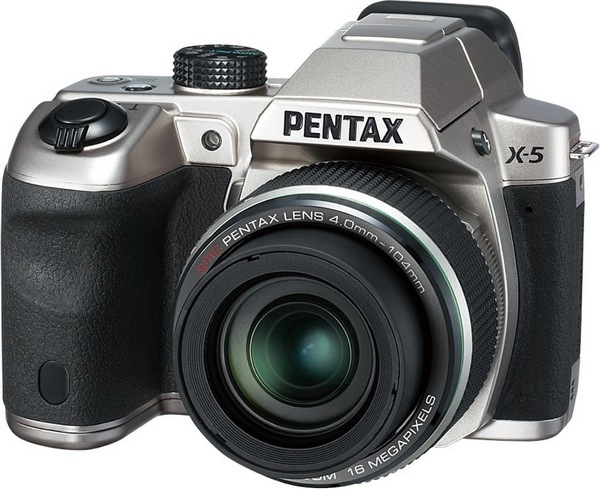 Pentax X-5: 26-кратный оптический суперзум и отклоняемый дисплей