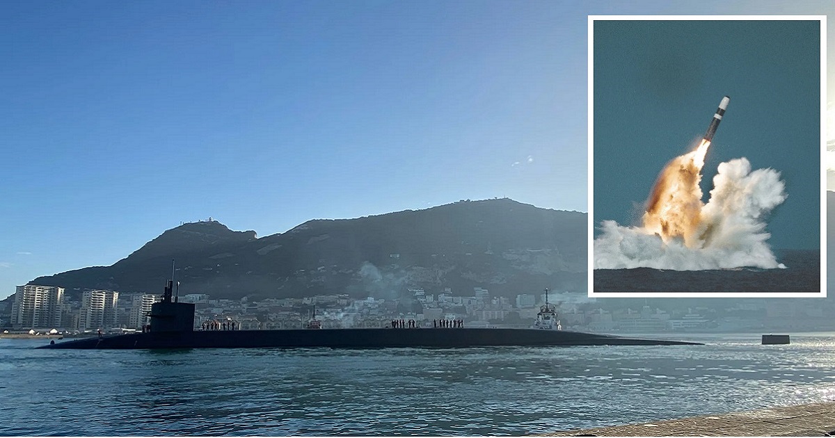 Le sous-marin à propulsion nucléaire USS Rhode Island est entré en mer Méditerranée. Il peut transporter 24 missiles nucléaires intercontinentaux Trident II d'une portée de 18 000 km.