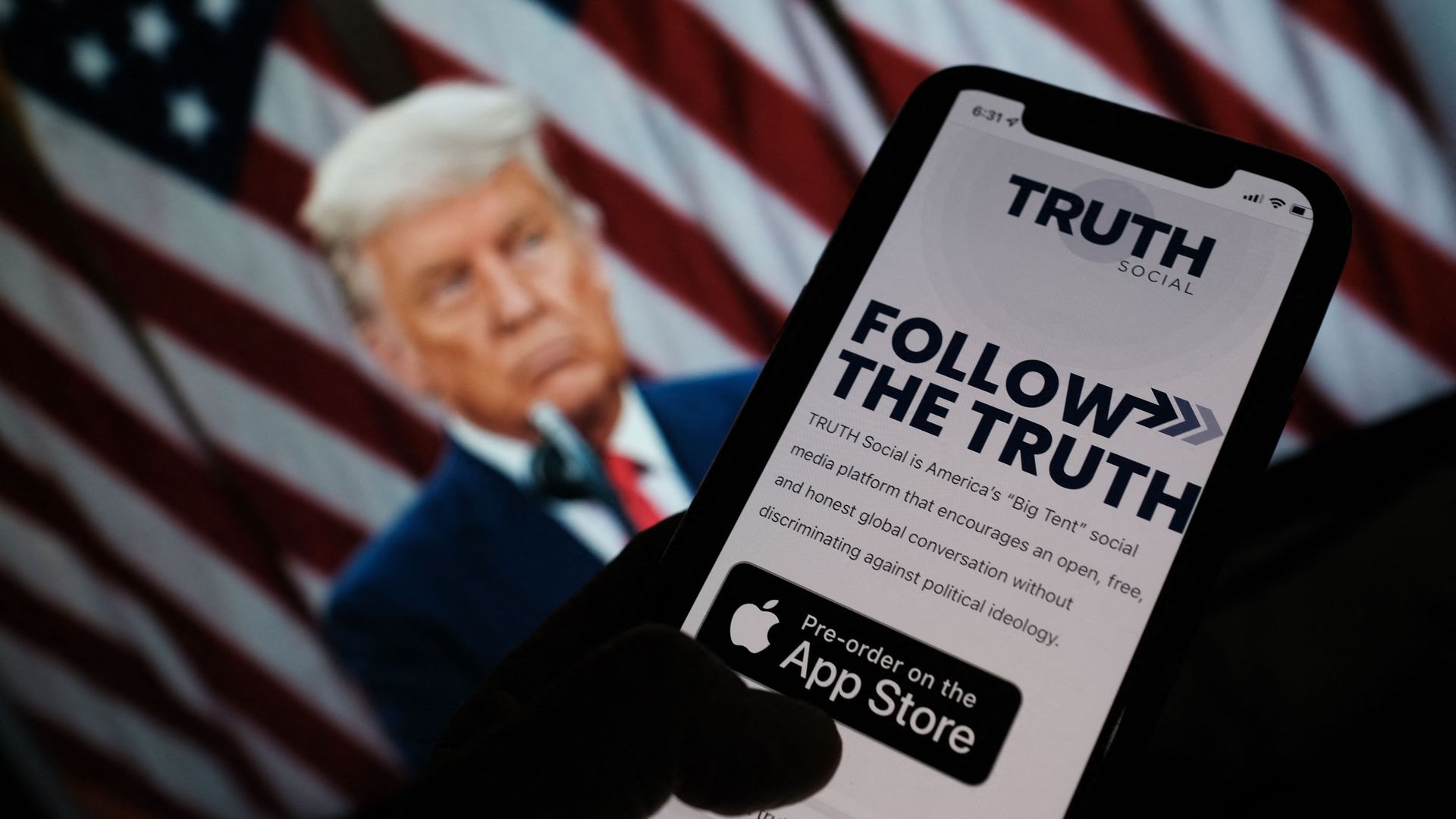 TRUTH Social - Il social network di Donald Trump, che inizierà a funzionare il 21 febbraio