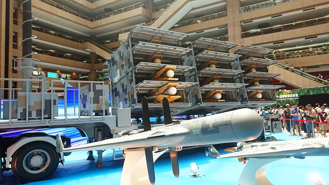 Taiwan stellt Kamikaze-Drohne Chien Hsiang zur Zerstörung von Radaranlagen vor - sie hat eine Reichweite von 1.000 km und eine Höchstgeschwindigkeit von 600 km/h