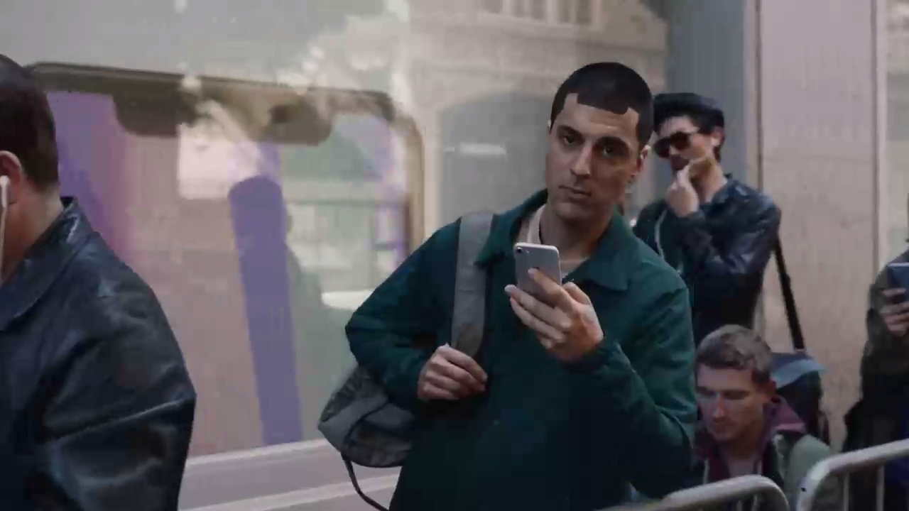 Через Note 10 Samsung видалила рекламу, в якій тролила Apple за відмову від 3.5-мм роз'єму в iPhone