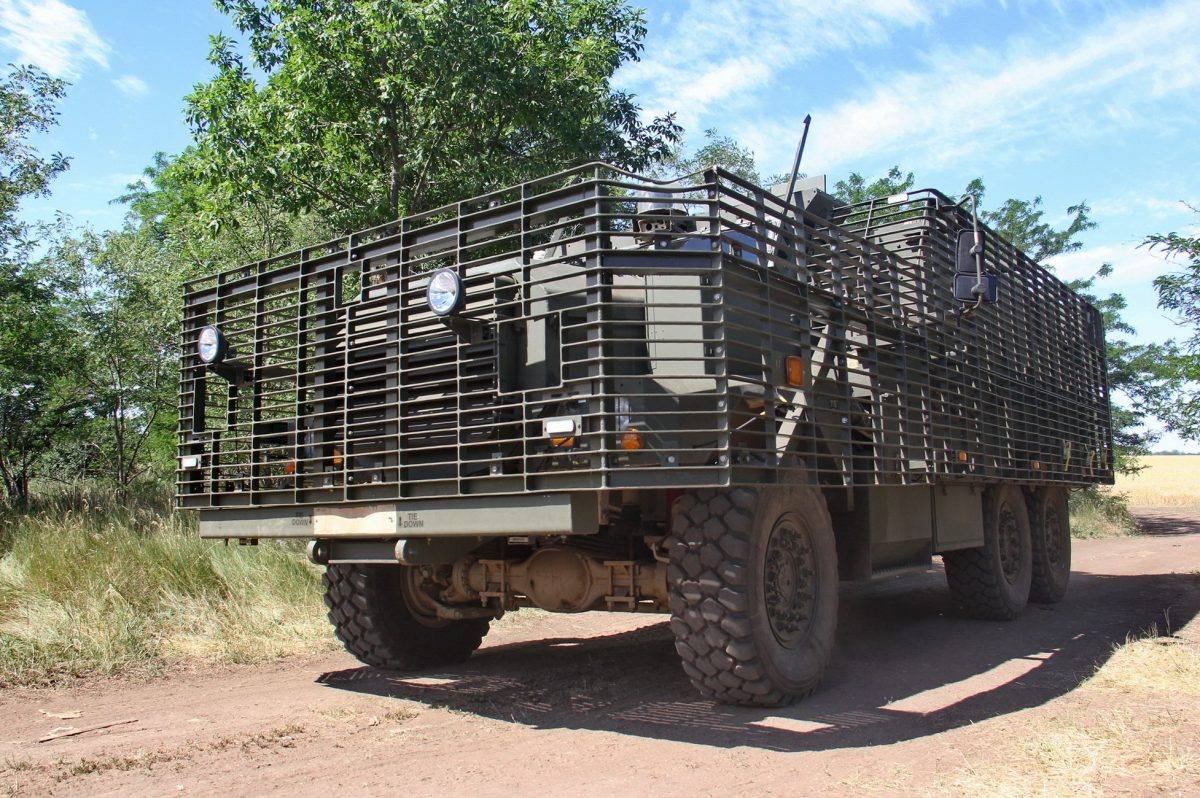 L'esercito ucraino iniziò a lavorare con i veicoli corazzati British Mastiff