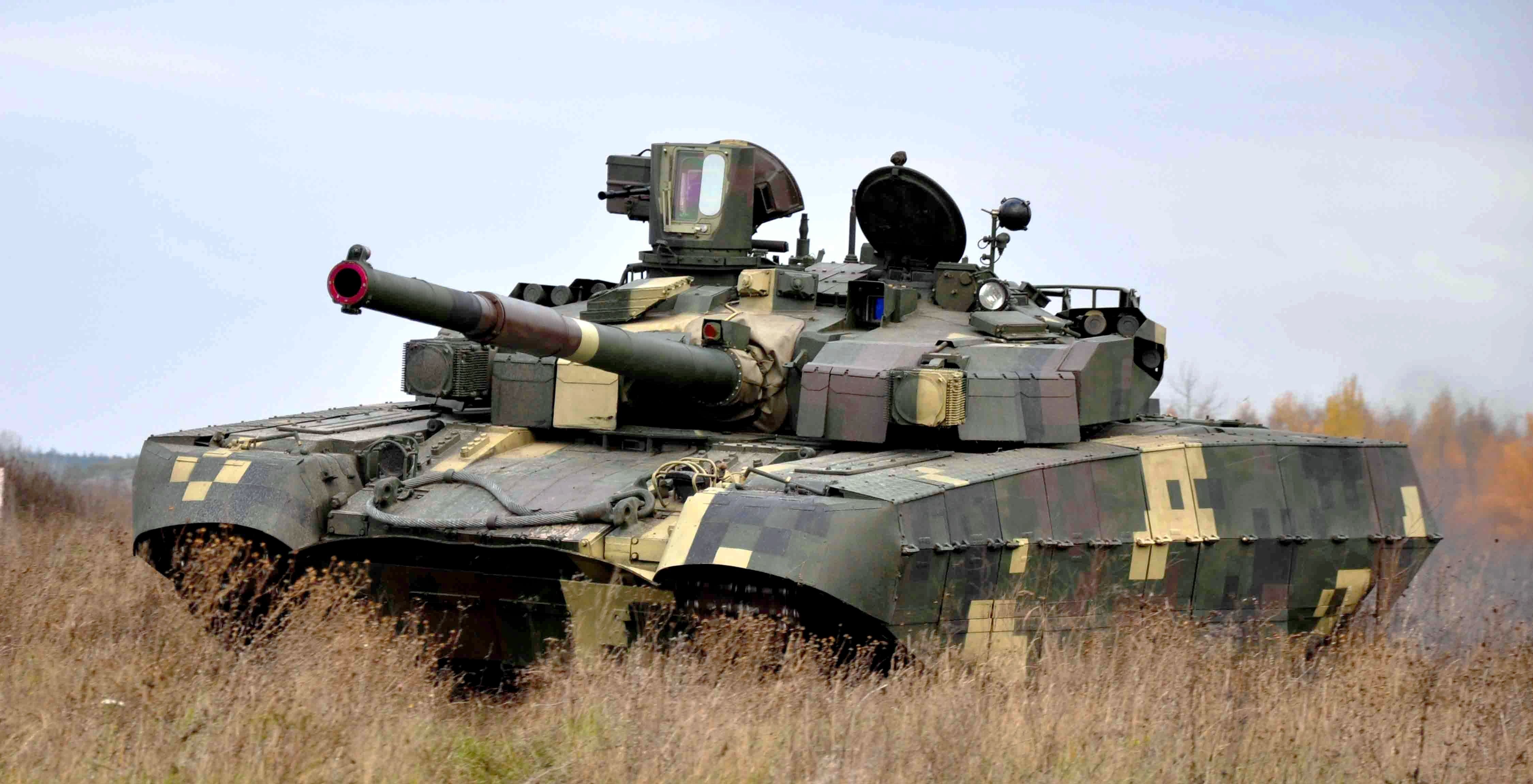Les forces armées montrent en action un char Oplot ukrainien très rare - l'Ukraine ne possède que six de ces véhicules de combat