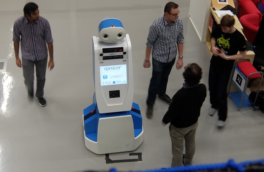 Робот Spencer не даст заблудиться в амстердамском аэропорту