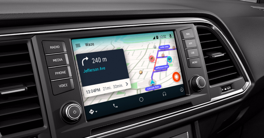 Google Assistant начнет работать с сервисом для водителей Android Auto