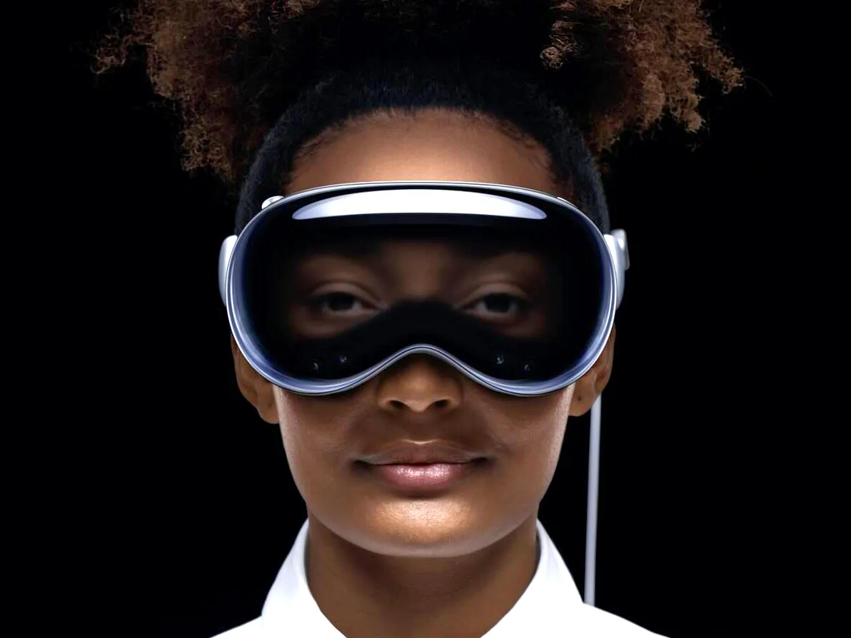 C'est parti ! Apple dévoile Vision Pro, son premier casque de réalité mixte