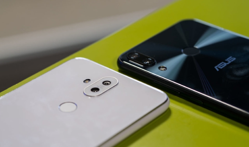 В сеть утекли фотографии прототипов нового флагманского смартфона Asus ZenFone 6