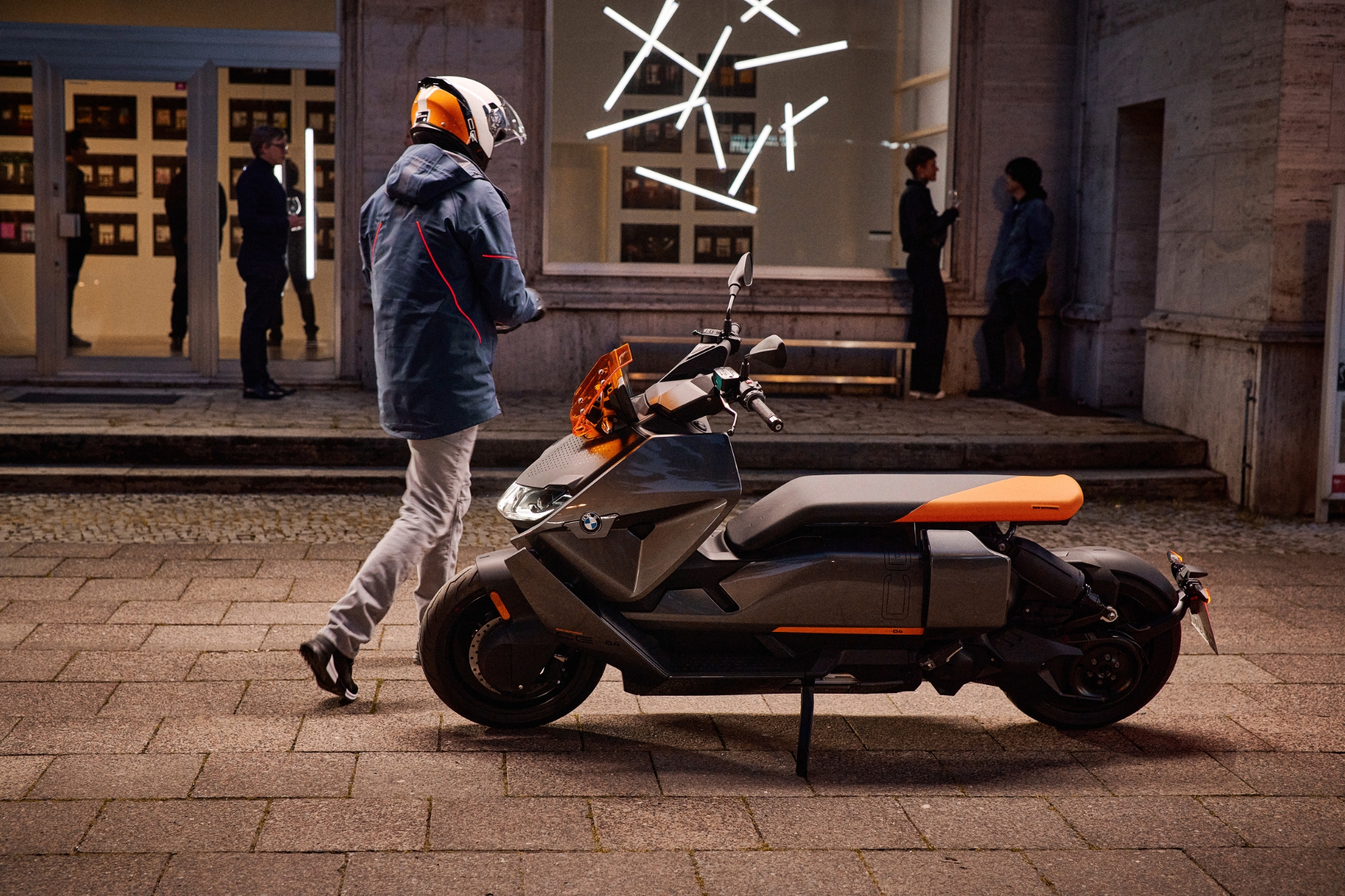 BMW Motorrad CE 04: electric scooter with 130 km power range, acceleration to 50 km/h in 2.6 seconds with the price $12,000