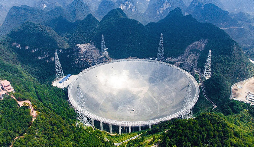 В Китае начал работу самый крупный радиотелескоп FAST