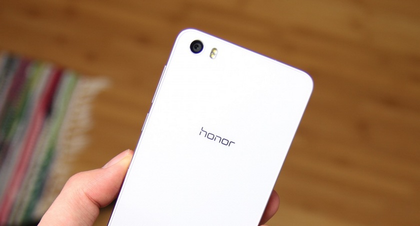 Стеклянный Huawei Honor 8 получит беспроводную зарядку