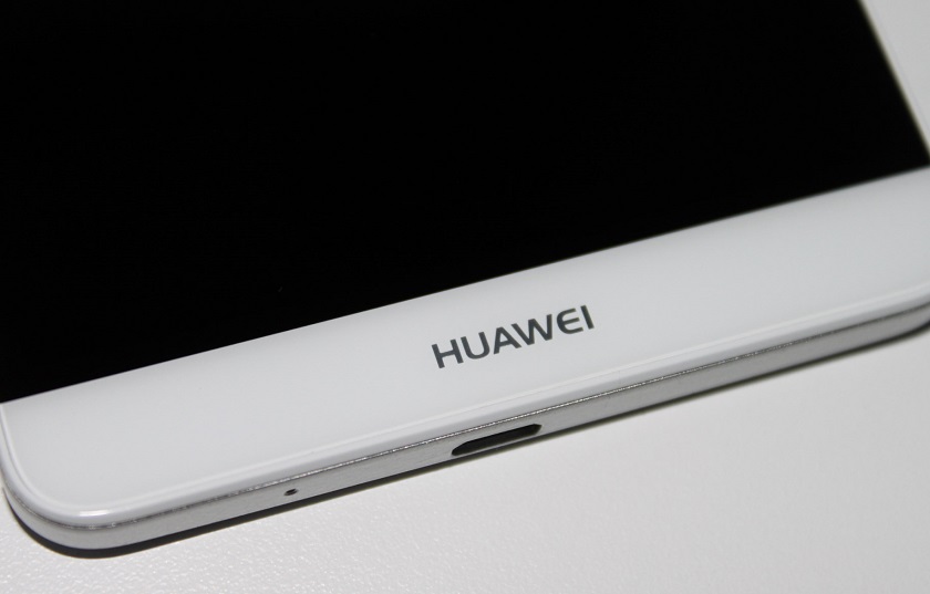 7 декабря Huawei представит безрамочный смартфон семейства Honor